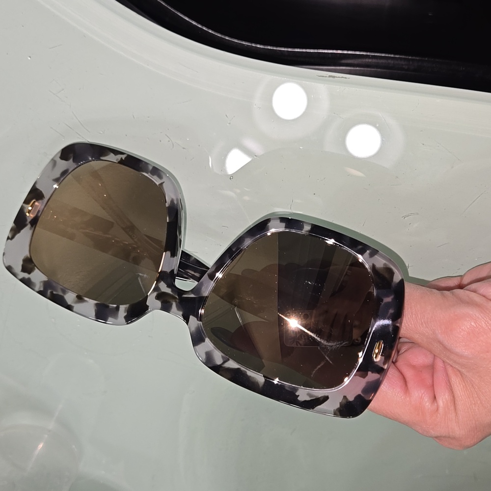 Tory Burch sunglasses - Picture 12 of 16